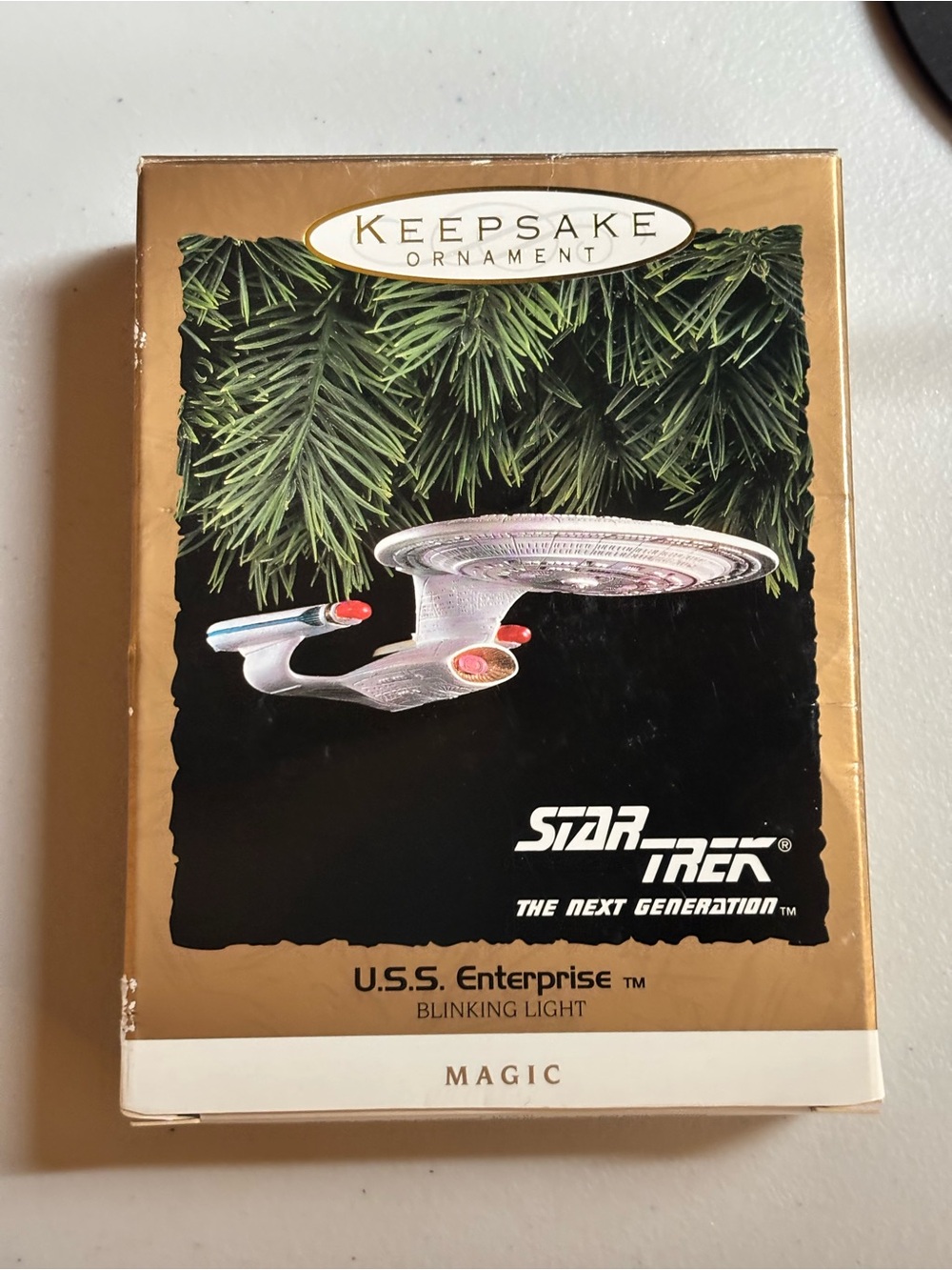 Hallmark Keepsake Ornament Star Trek U.S.S Enterprise blinking light Magic 1993